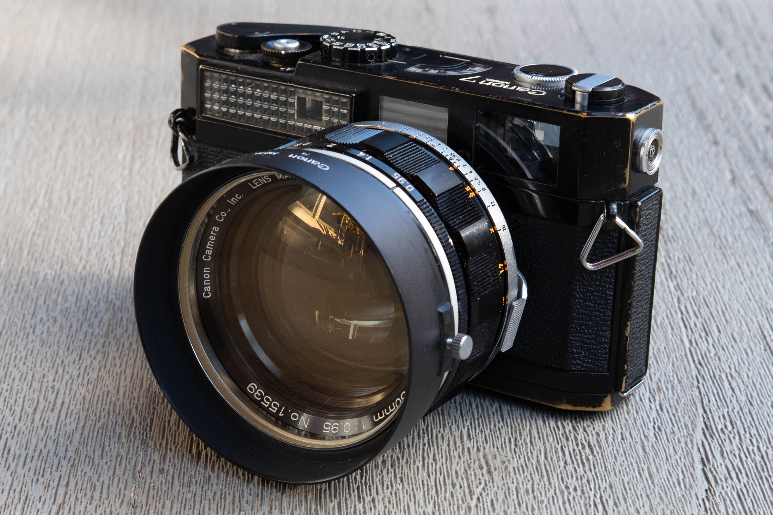 Canon 7 Black With 50mm f.95 Dream Lens — Broken Camera . Club